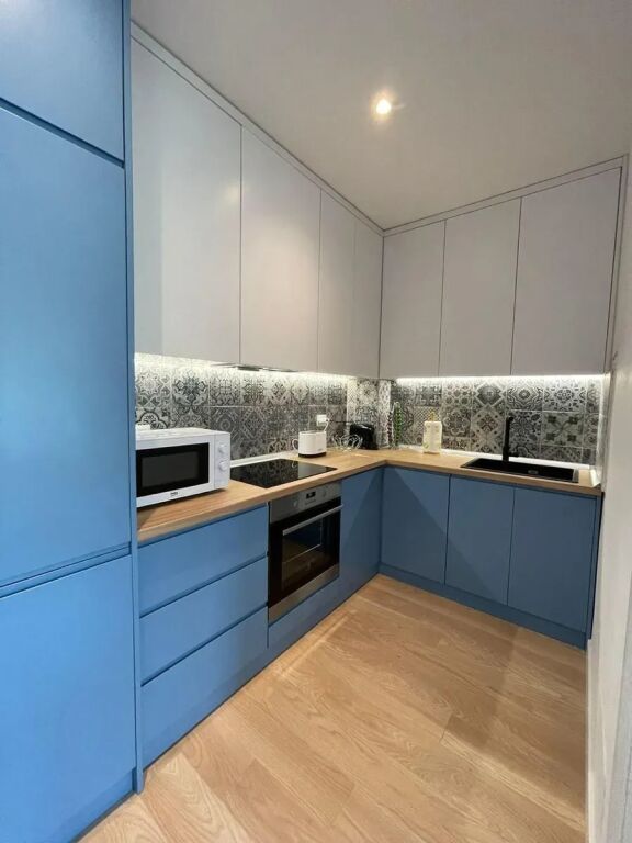 🌊🏡 SHITET APARTAMENT 2+1 – LURA 3, GJIRI I LALZIT ✨