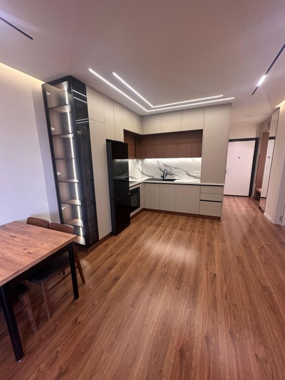 Affitto | Apartament 2 + 1 | Rruga Dritan Hoxha | 1000 €/mese