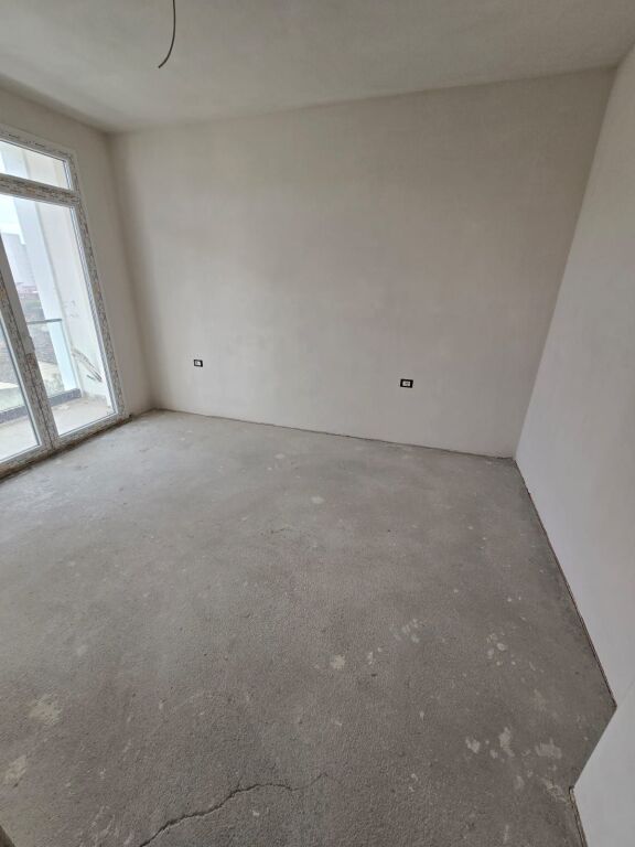 🏡 SHITET APARTAMENT 3+1+2 – RRUGA JORDAN MISJA ✨