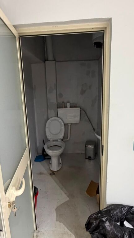 🏢 Locale commerciale in affitto 100 m² - Ex Blocco, Caffè "Roma"