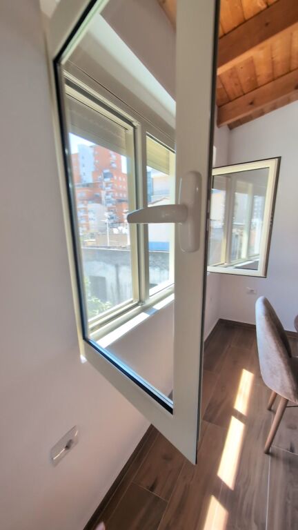 🏡 VILLA DI 3 PIANI IN AFFITTO – VICINO ALLA SCUOLA "2 GJELAT"