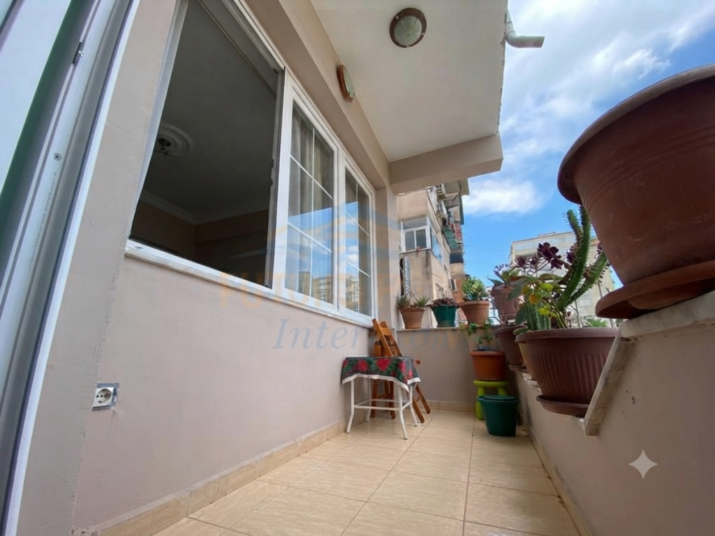 Qera, Apartament 2+1, Ish Tregu Elektrik, Tiranë.
