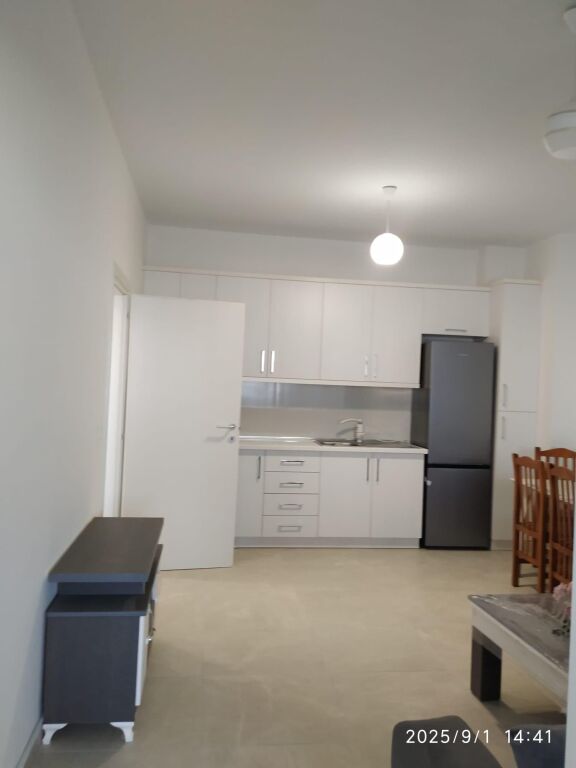 Appartamento 2+1 in affitto 📍 Via Kavaja, vicino all'incrocio di 21 Dhjetori