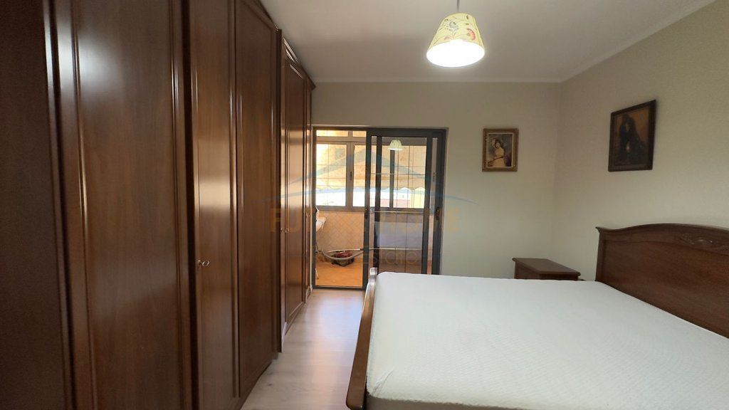 Shitet, Apartament 2+1, Rruga Fortuzi, Tirane