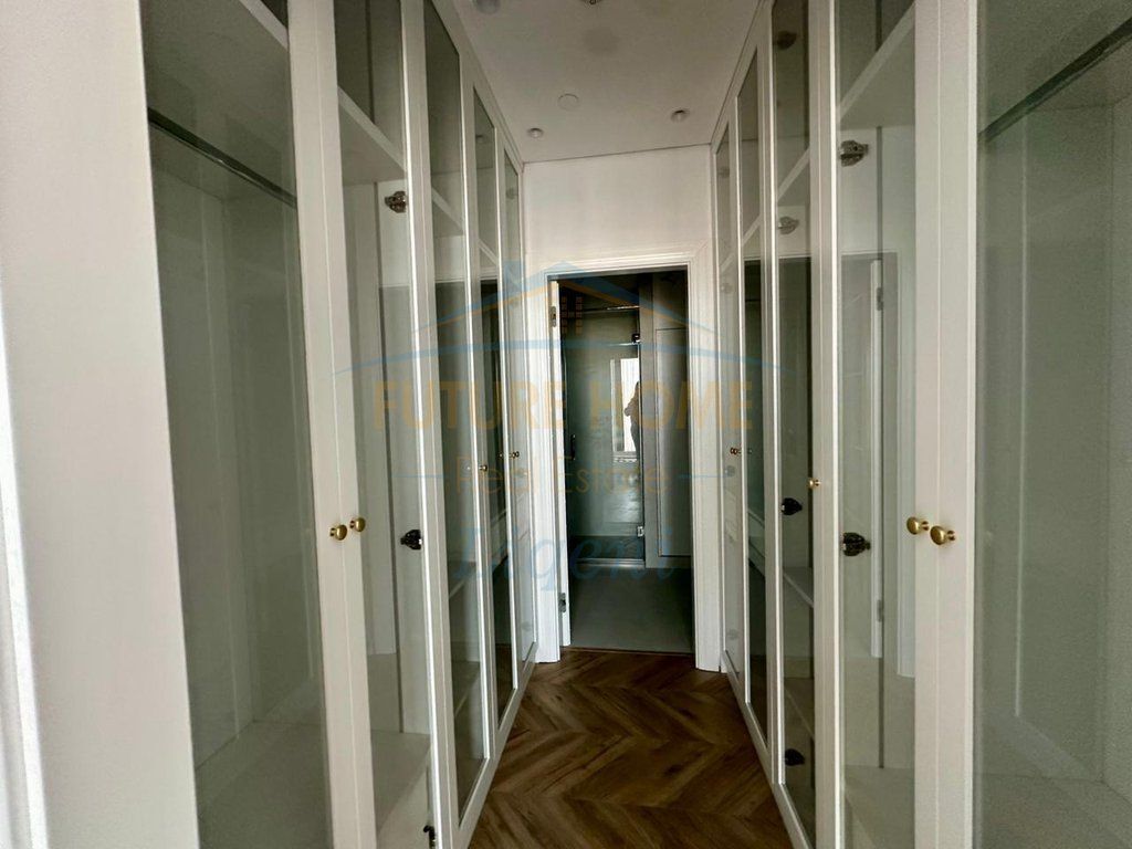 For sale, Apartment 2+1+2, Elbasan Street, DownTown One.