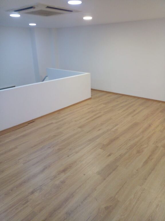 Rent | Ambjent Biznesi | 9 Katëshet-Galeria | 600 €/month