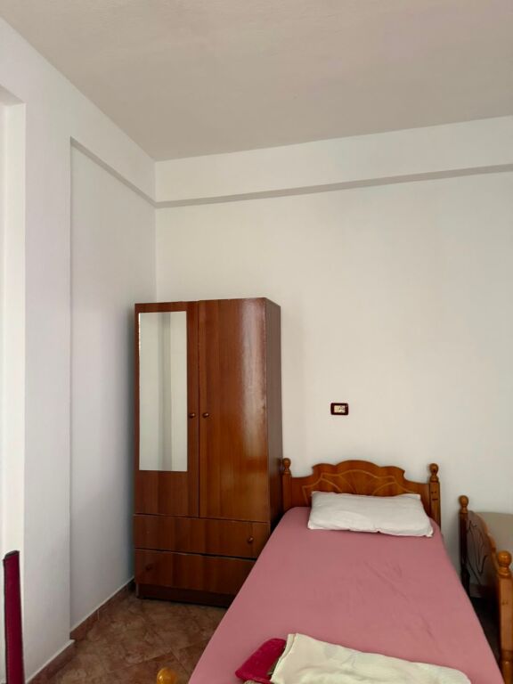 Rent | Garsoniere | Spitali Amerikan 2 | 300 €/month