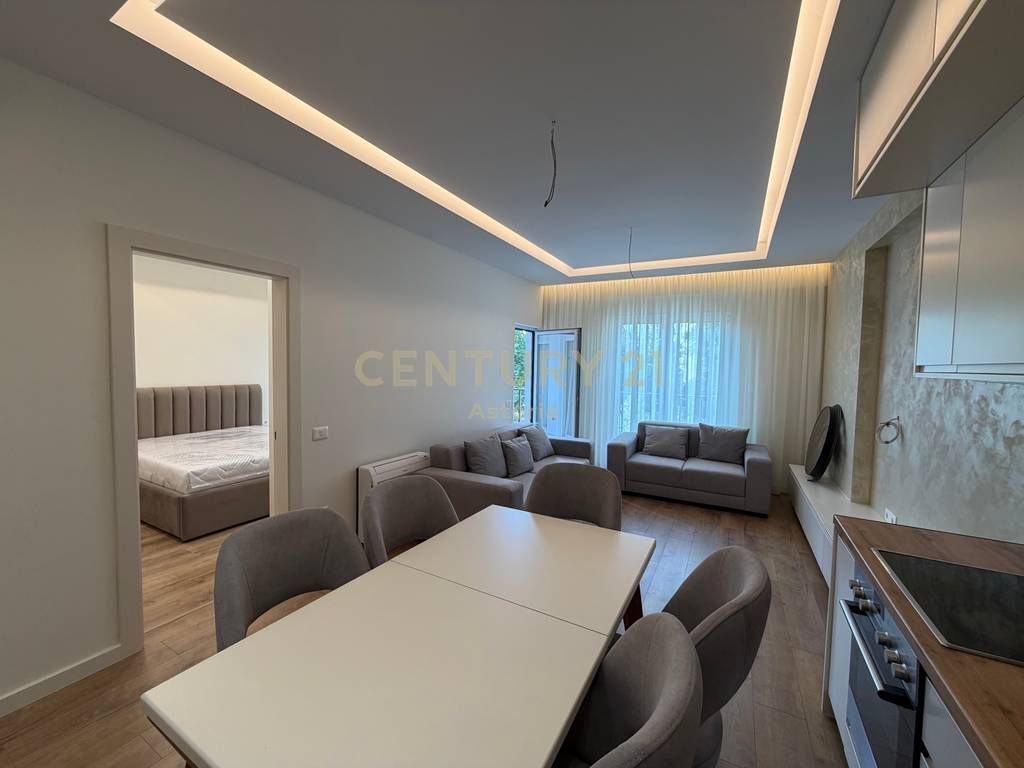 Apartament 2+1 me Qira – Rruga e Barrikadave