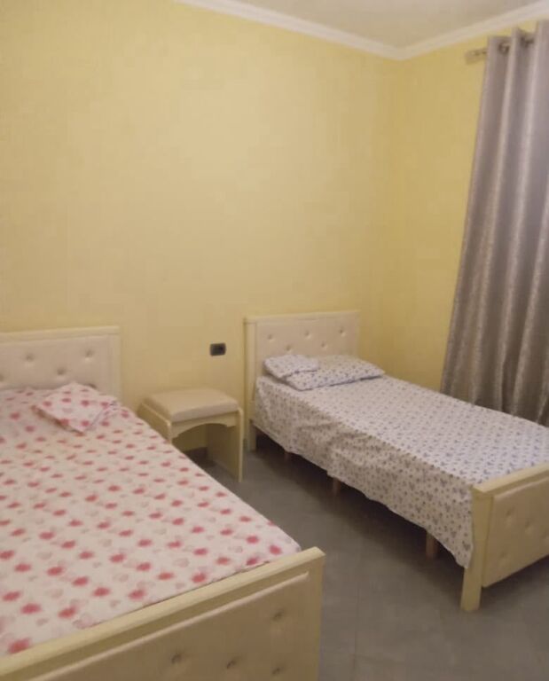 Affittasi appartamento 2+1+2 ad Astir/ vicino al locale Artisti  