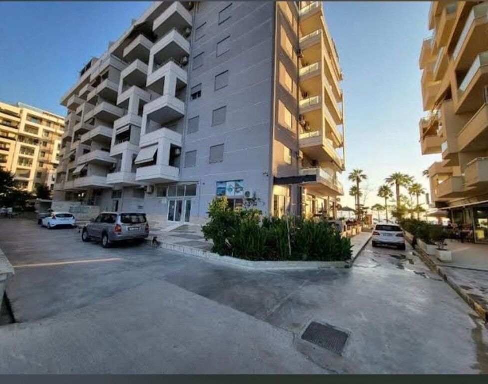 Monolocale in affitto a lungo termine lungomare Vlore