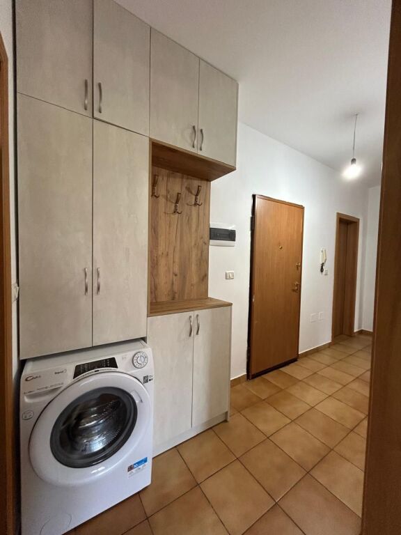 Qera | Apartament 2 + 1 | Rruga Shahin Toçi | 600 €/muaj