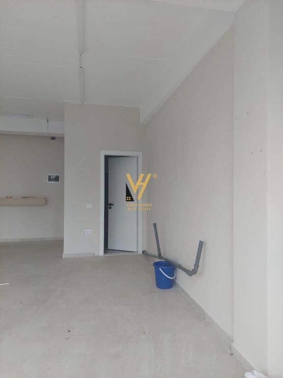 SHOP 45 M2 FOR RENT IN SELITE 40,000 LEKE