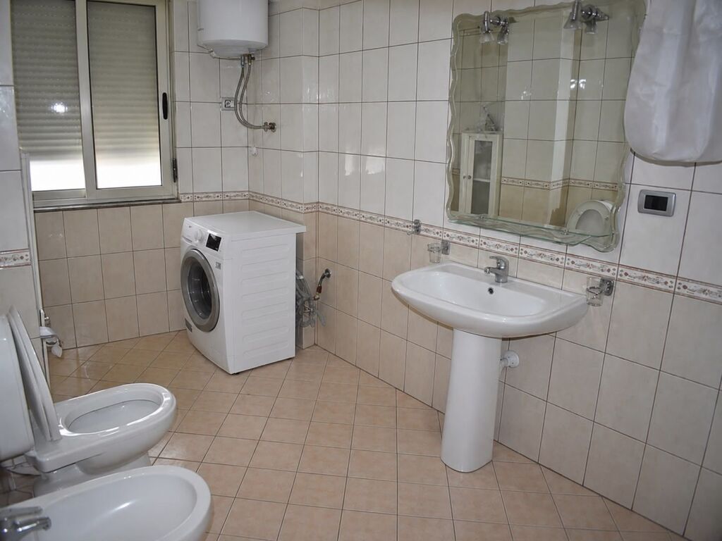 Rent | Apartament 1 + 1 | Rruga e Durresit | 650 €/month