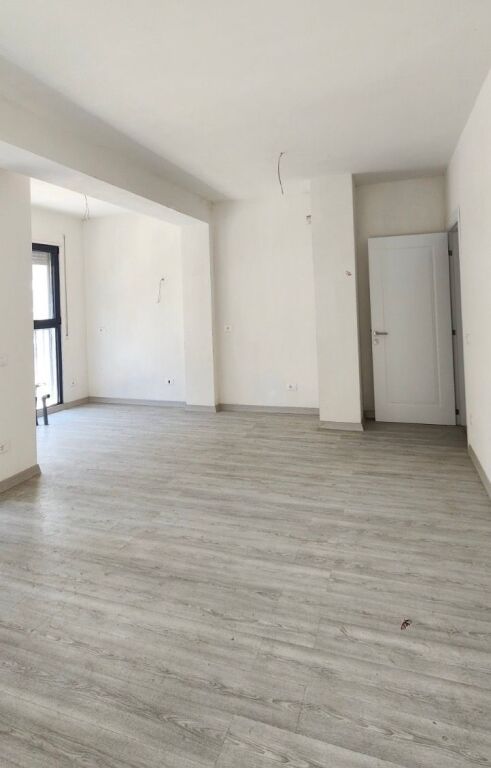 Apartment for sale 3+1+2 Bulevardi Ri
