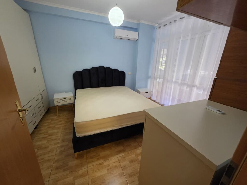 💥💥 In Affitto: Appartamento 2+1 📍 Via Barrikadave – Vicino alla Scuola "Sami Frashëri" | 75 m² | 60.000 Lek/Mese (Edificio con Ascensore) 🔥