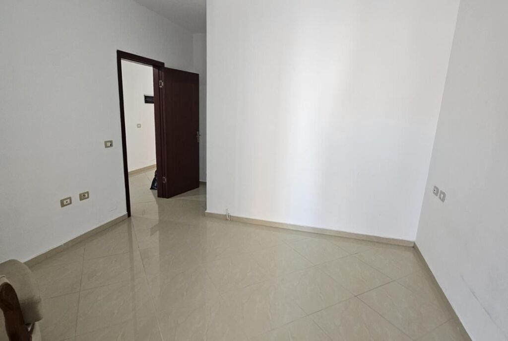 Ne Astir Shitet Apartament 2+1+2 Me Planimetri Perfekte