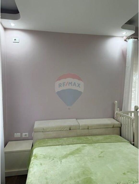 Apartament - Për Qira - Rruga Hamdi Sina, Tiranë