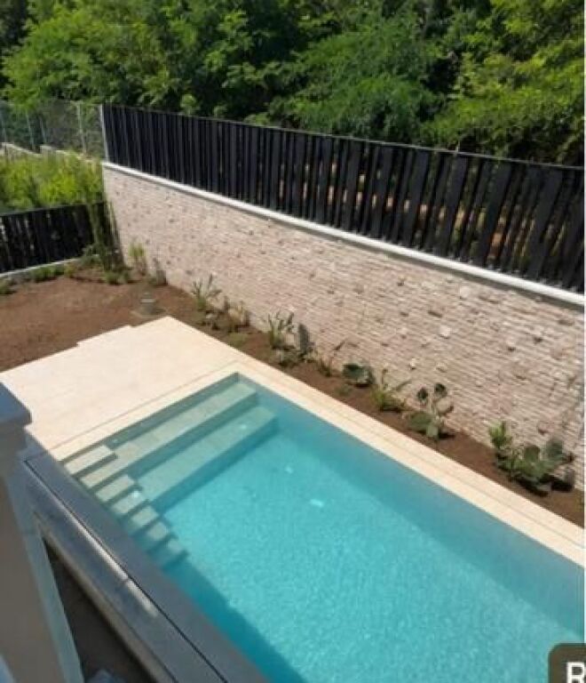 🏡✨ Vilë Luksoze me Pishinë me Qira – Collina Verde Residence