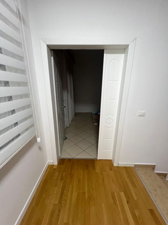 Affittasi Villa Privata su 3 Piani