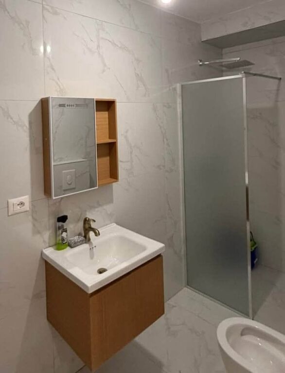 JEPET ME QERA APARTAMENT 1+1 - PRANE LIQENIT ARTIFICIAL