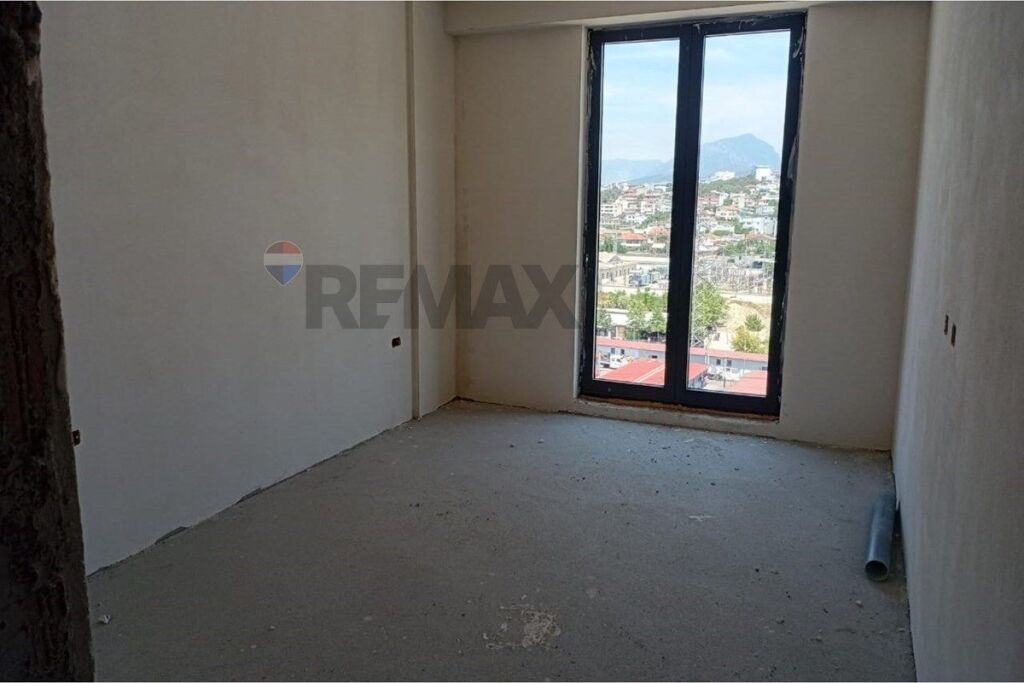 Shitet Apartament 2+1+2 Forest Residence Shkoze