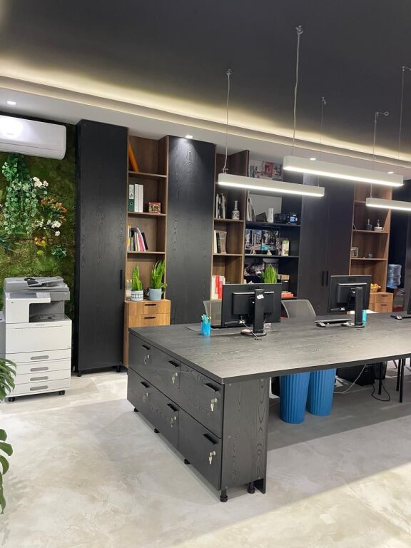 Business Premises for Sale at the Dry Lake