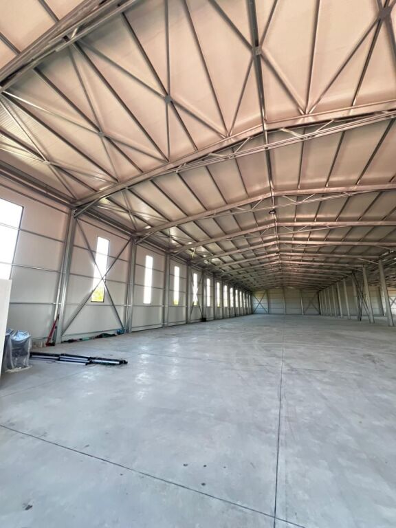 CAPANNONE IN AFFITTO VICINO AL NUOVO PORTO DI DURAZZO