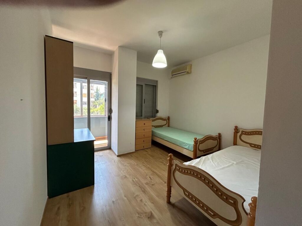 Qera | Apartament 2 + 1 | Rruga Shahin Toçi | 600 €/muaj