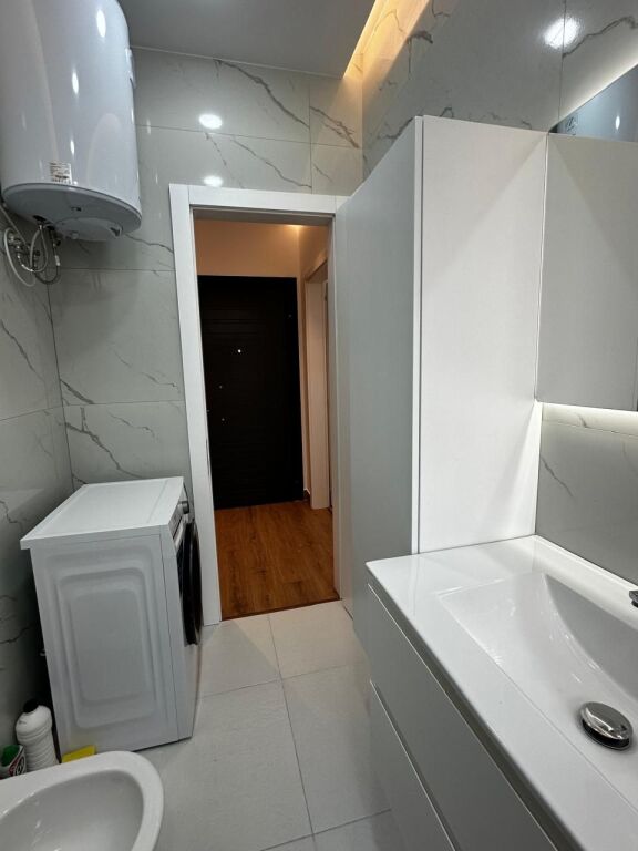 Apartament me qira 1+1 tek Bulevardi i Ri