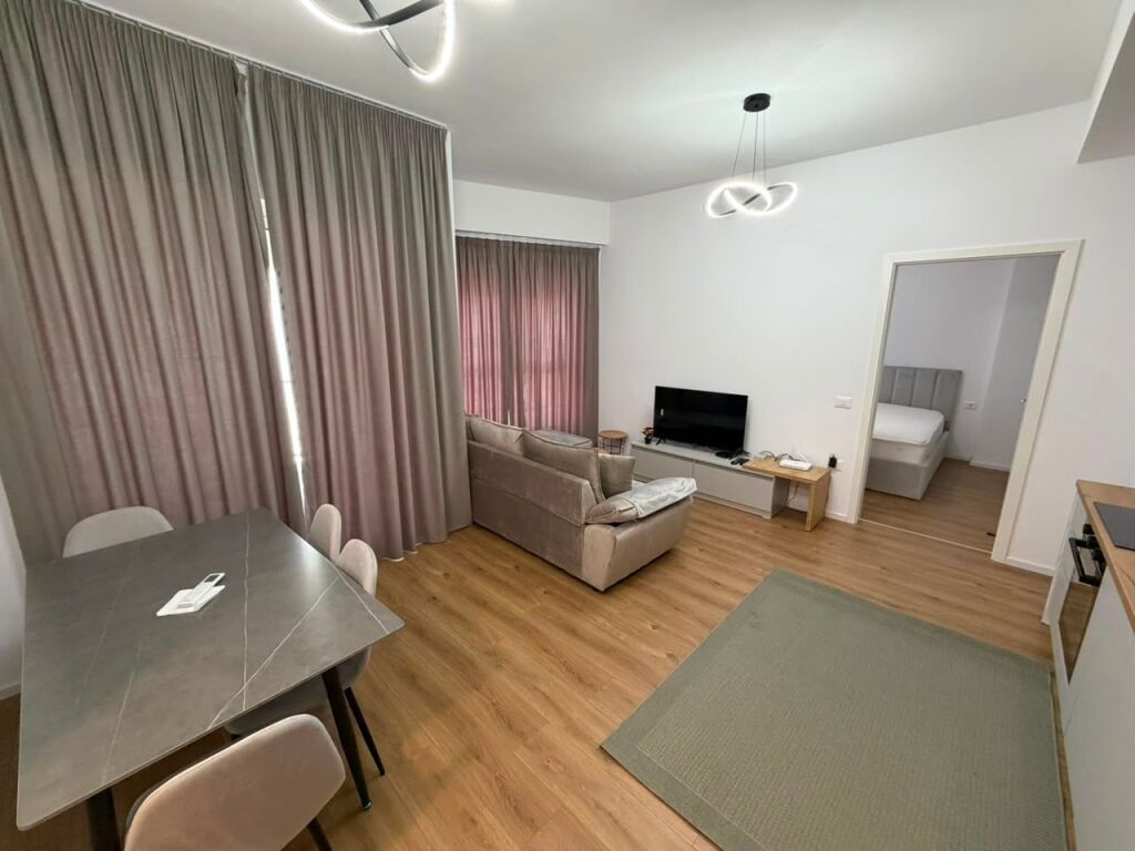 🏡 Appartamento 1+1 in affitto  📍 Ali Demi, Complesso Kaimi💰 Prezzo: 40.000 Lek/mese (non trattabile)