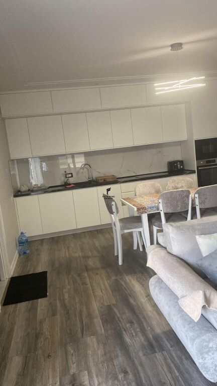 APARTAMENT ME QERA 1+1 PORCELAN 65.000 LEKE FH-82639