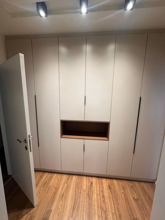 Affitto | Apartament 2 + 1 | Rruga Dritan Hoxha | 1000 €/mese