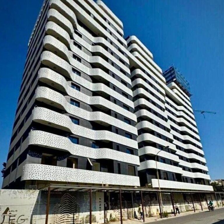 🚨🔥 ULET ÇMIMI – SUPER OKAZION! 🔥🚨  🏡✨ SHITET APARTAMENT 3+1+2 – CORNER RESIDENCE ✨🏡