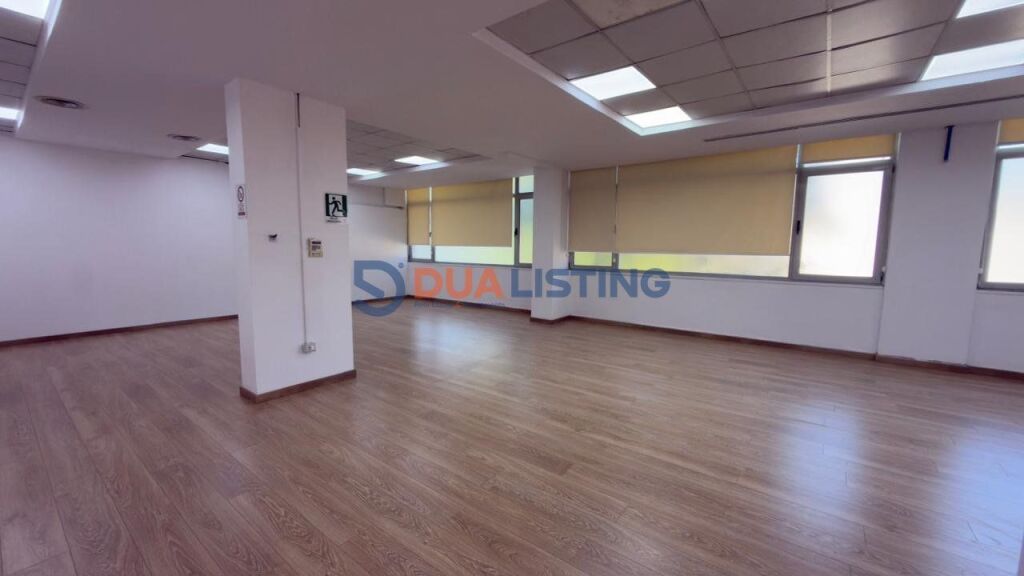 Locale ufficio in affitto – Vicino all'ex LSI