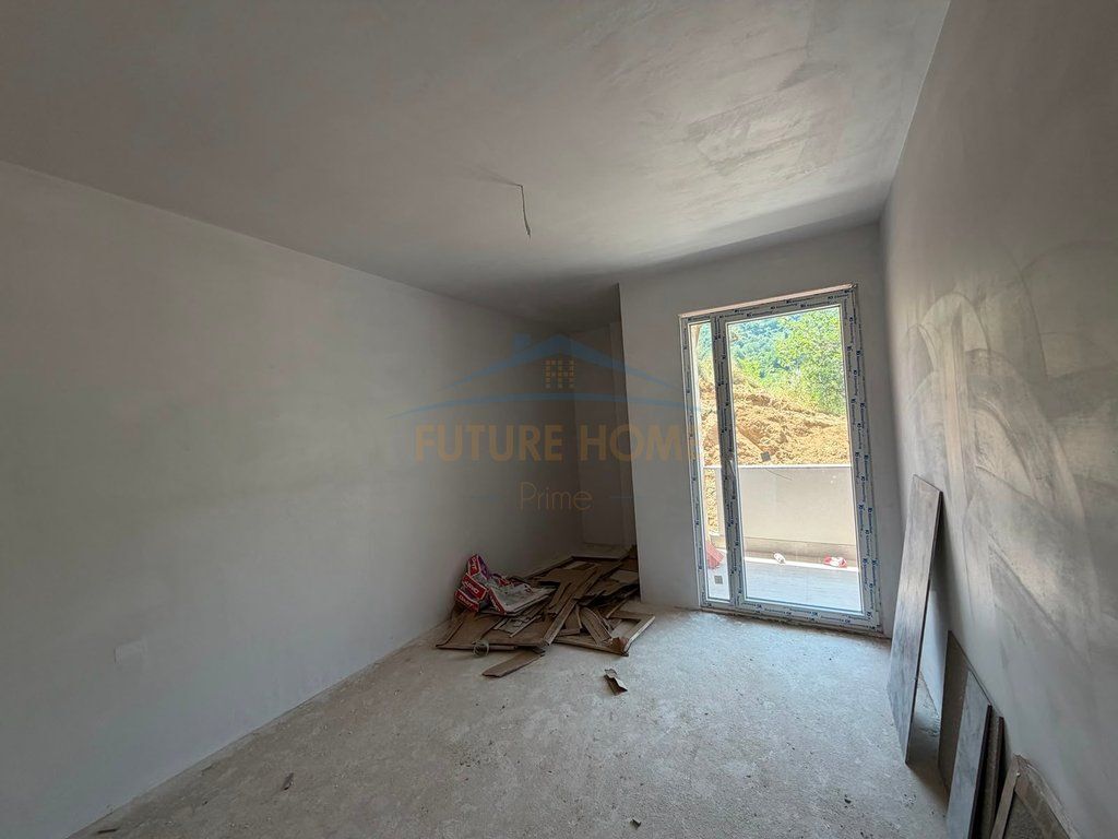 For sale, Apartment 1+1, Dry Lake, Tirana.