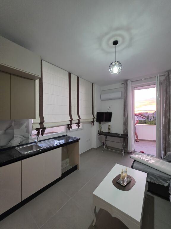 Apartament 1+1 I sapo mobiluar ne Astir