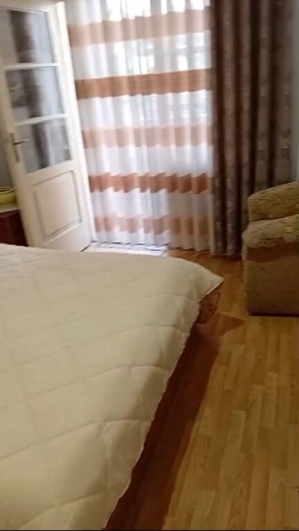 Apartament me qera