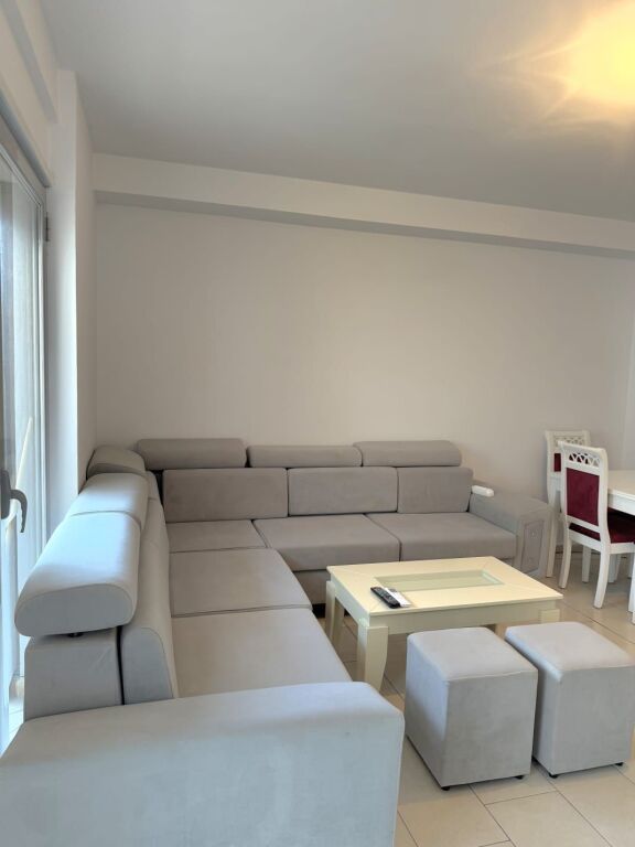 🌊 APARTAMENT MODERN ME QERA DITORE – PLAZH, DURRËS | PRANË HOTEL PALACE &amp; ROYAL G