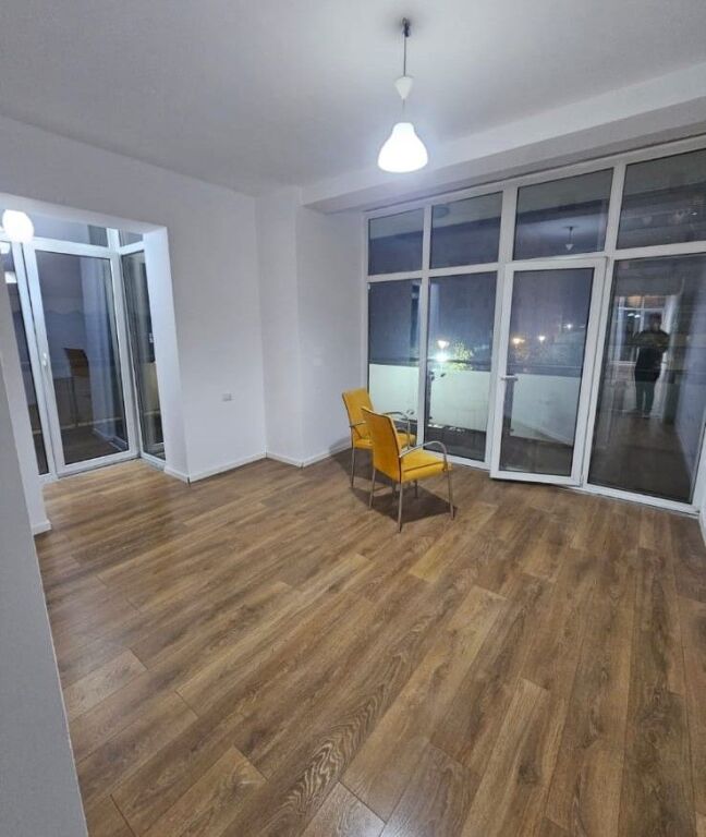 📌 LOCALE UFFICIO IN AFFITTO 3+1 – Kika 2