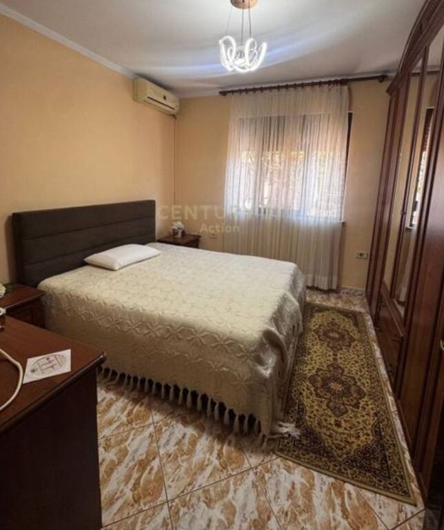 SHESIM APARTAMENT 2+1 +PARKIM+NJESI BIZNESI