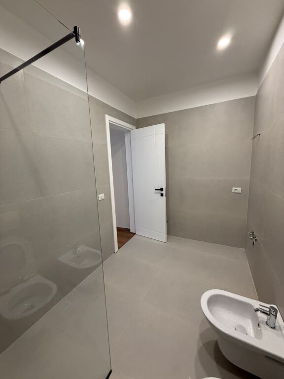📍 Appartamento 2+1+2 + Posto Auto – Lago Secco (alla rotonda)