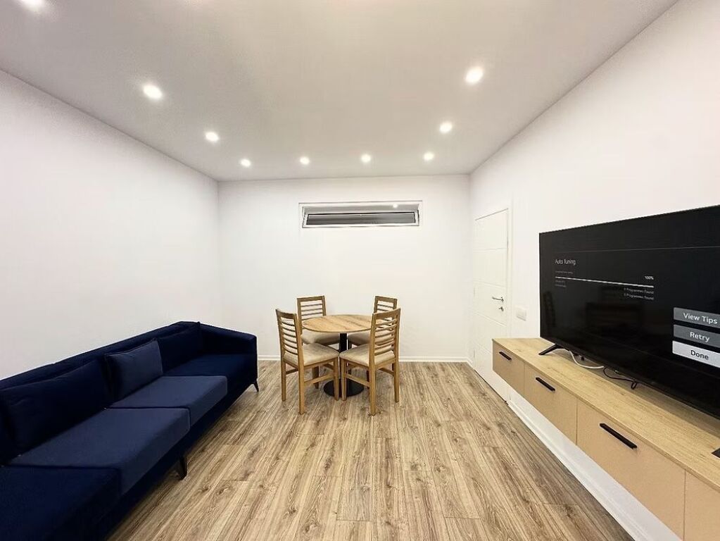 Apartament 1+1 Per Qira Tek Petro Nini.