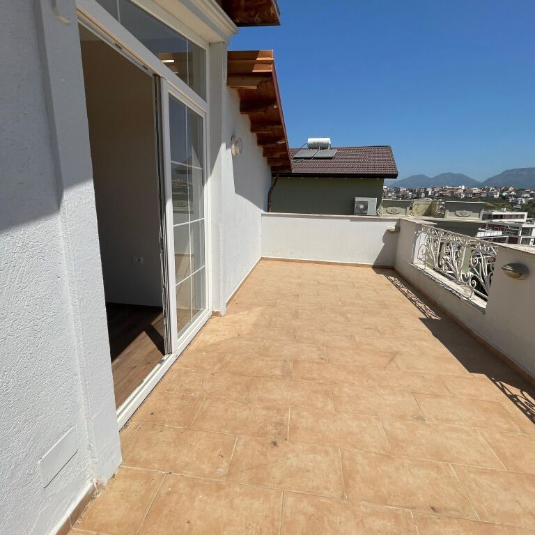 🏡✨ VILLA SU 4 PIANI CON PISCINA IN VENDITA – AKACIA HILLS, VICINO A TEG ✨🏡