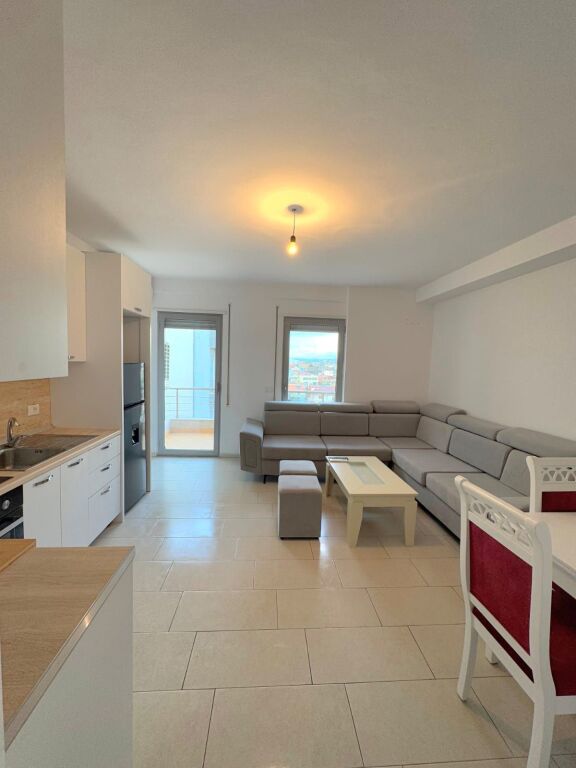 🌊 APARTAMENT MODERN ME QERA DITORE – PLAZH, DURRËS | PRANË HOTEL PALACE &amp; ROYAL G