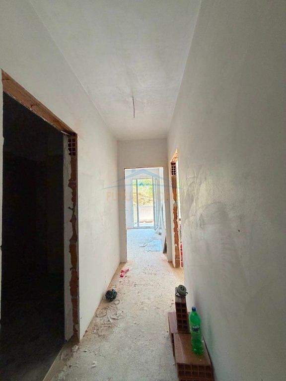 In vendita , Appartamento 1+1 , Lago Secco , Tirana