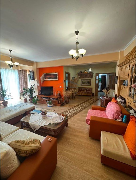 Shitet, Apartament 2+1, Ish-Nisharaku, Bulevardi Gjergj Fishta