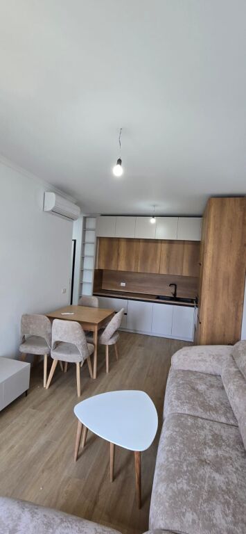 Apartament 2+1+ post Parkimi per qera prane Fiori di Bosko !