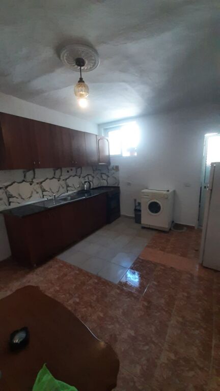 JEPET APARTAMENT ME QERA 1+1, OXHAKU