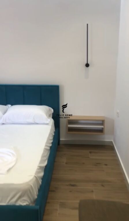 VENDESI 2 APPARTAMENTI 1+1 CIASCUNO NUOVO MERCATO 21.500.000 LEKE FH-82949