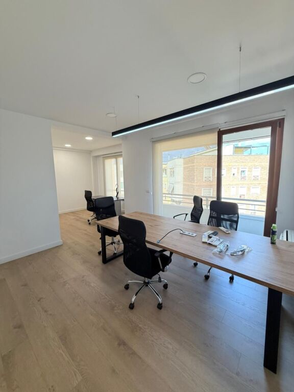 🏢 Ufficio in Affitto – Delijorgji, Tirana